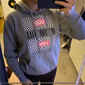 Tröja - Bra skick men lite noppig från vans