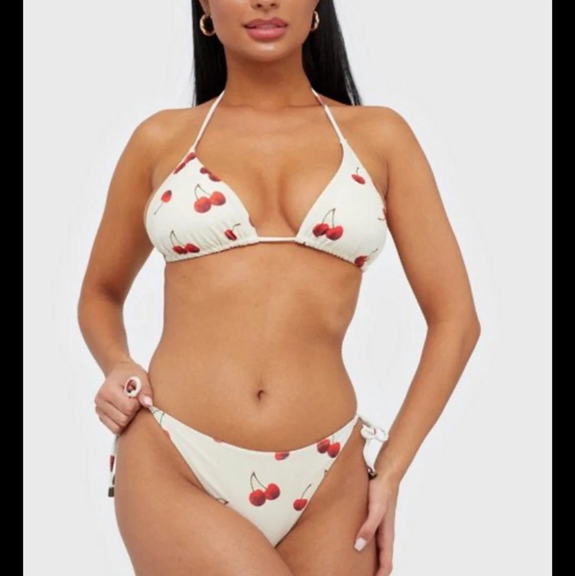 Oas bikini cherry