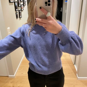 Stickad tröja - Super fin stickad tröja från &other stories!!