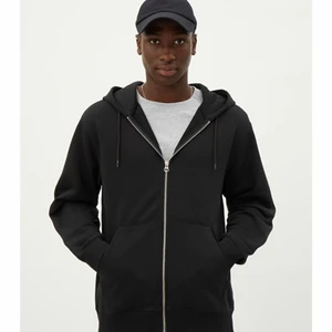 Zip hoodie - Storlek medium, nyskick, nypris 400