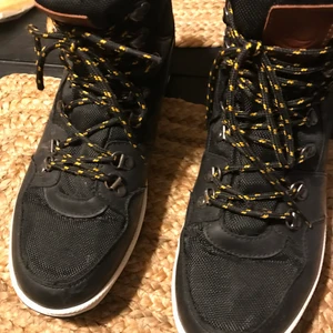 Snow shoes/boots  - Linear boots, in a great condition, was used few times. 
