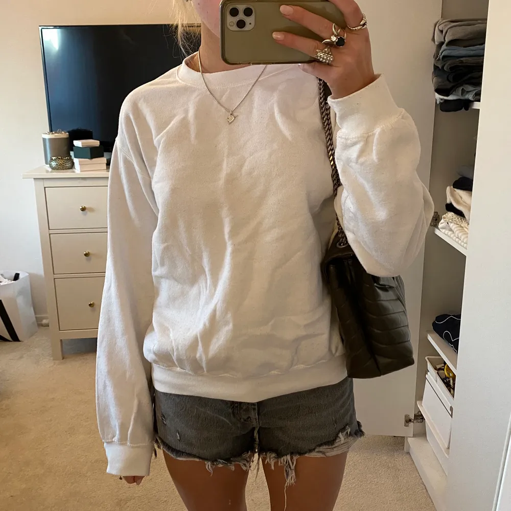 Vit sweatshirt💖. Tröjor & Koftor.