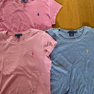 Ralph Lauren Tshirt - Ralph lauren t-shirts, står L och XL på storleken men jag som brukar ha M passar i dem. 100kr styck eller 250kr för alla tre. Köparen står själv för frakten🥰