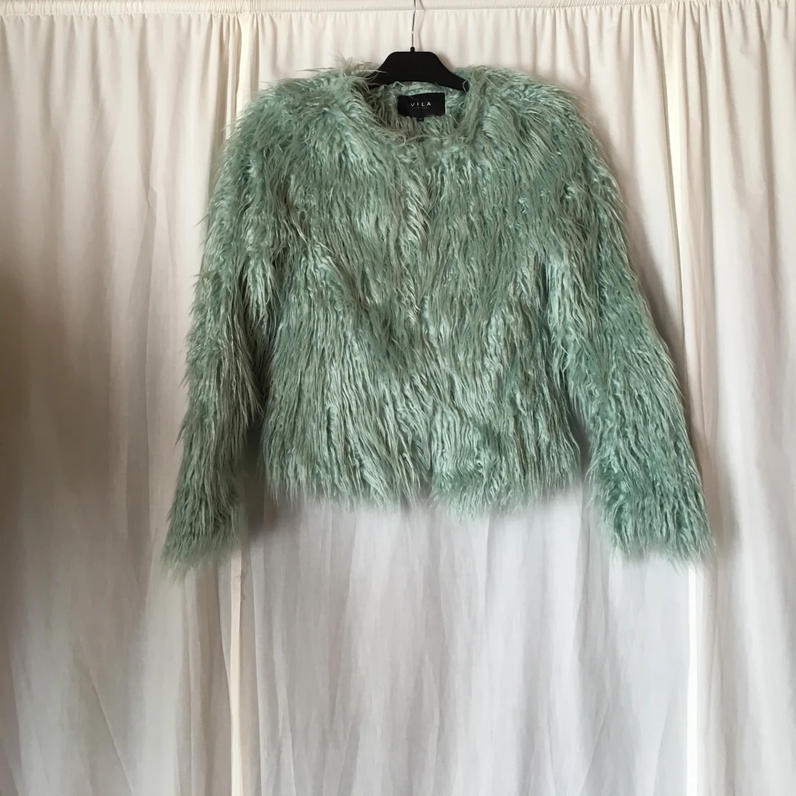 Mintgrön fakepäls från Vila
