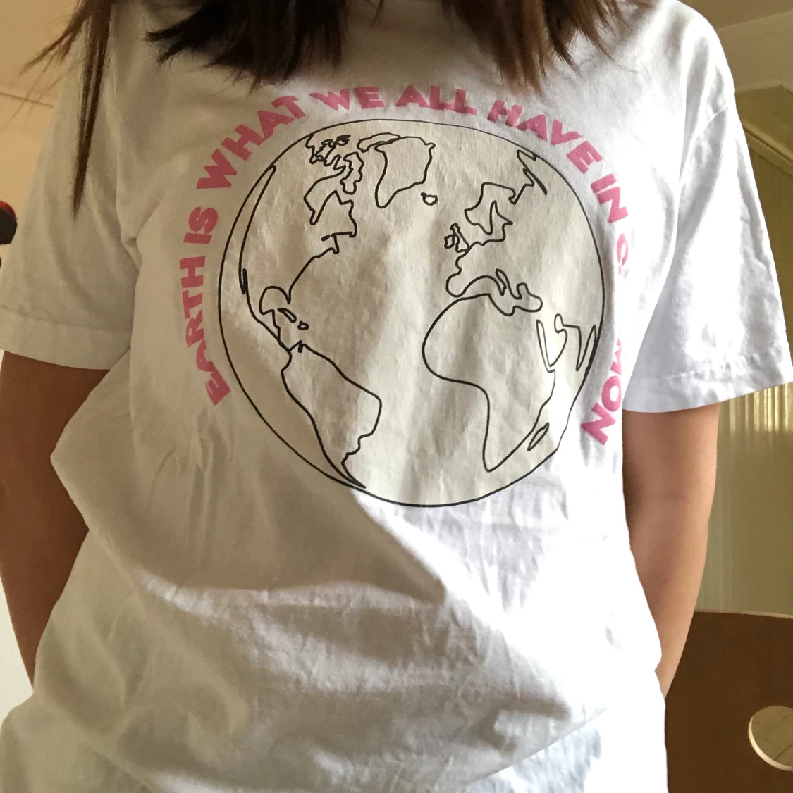 Vit t-shirt med tryck - 91