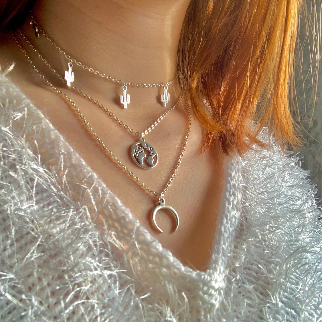 Trippelhalsband kaktus|jorden|måne