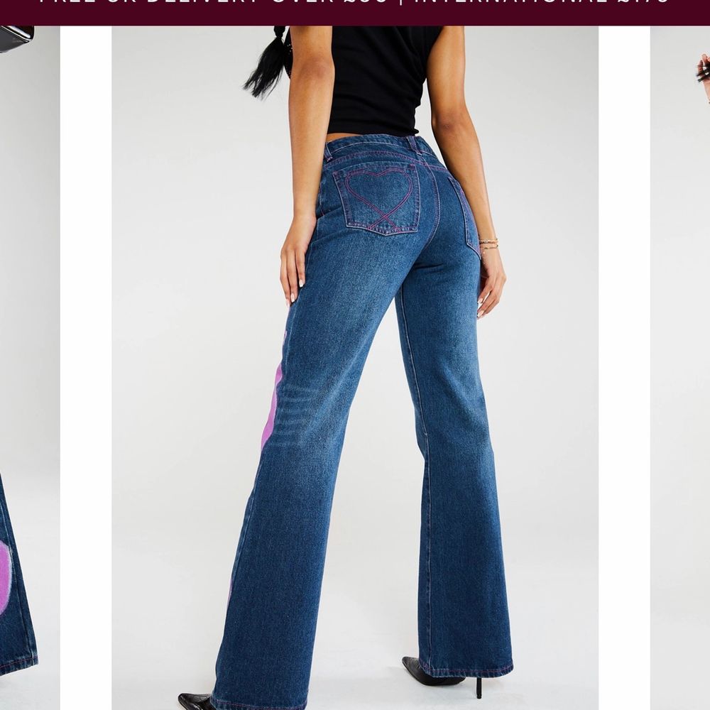 Hej hej säljer dessa efterfrågade Lowrised jeansen ifrån Jaded. I fint sick, Nypris 862kr. Säljer då dem är lite för stora för mig. det e bara å fråga om mer bilder :) priser e såklart diskuterbart. Frakten står köparen för☺️. Jeans & Byxor.
