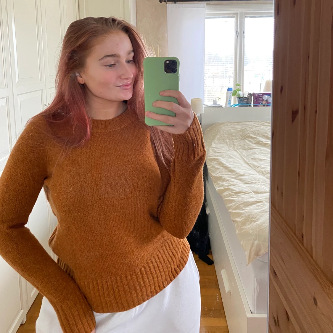 Ny brun stickad tröja  - 90