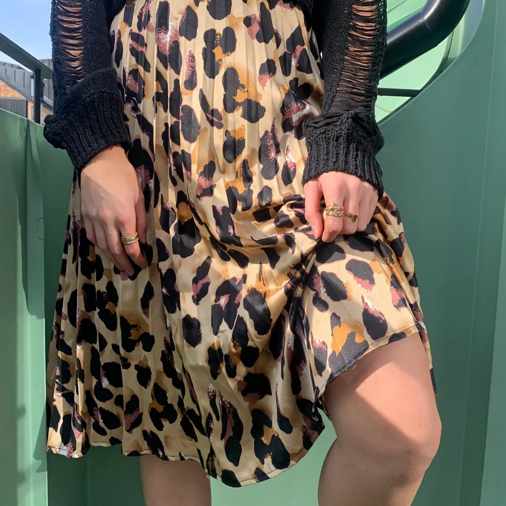 Leopard kjol som kommer bars superfin i sommar. Inga slitningar 😎☀️. Kjolar.