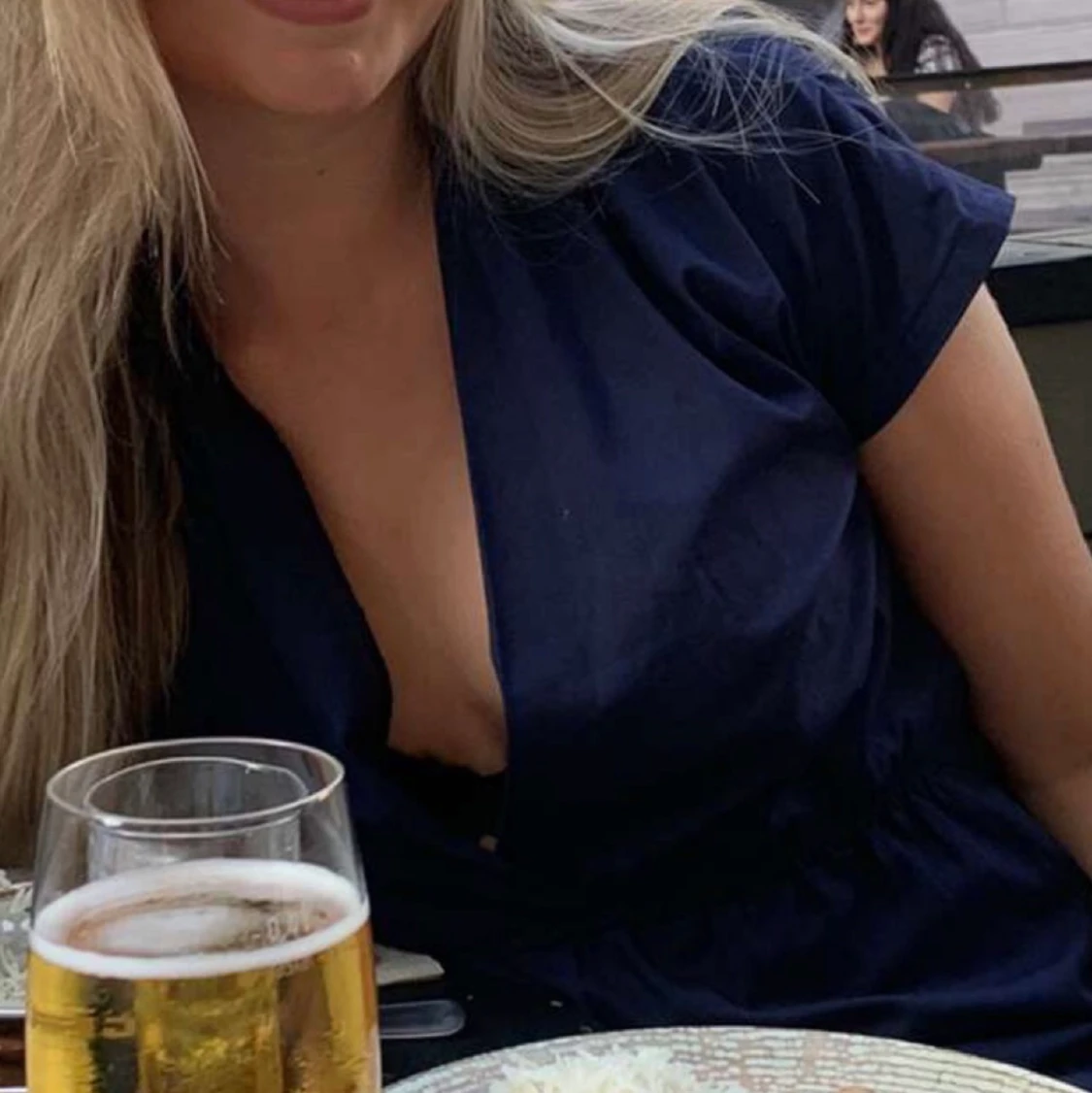 Blå klänning med resår i midjan