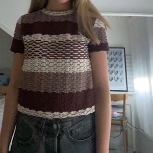 Brun topp - En jätte söt brun topp från zara. Toppen är aldrig använd. Köpare står för frakt! ❤️