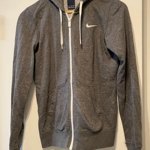 Nike Hoodie  - Nike Hoodie 