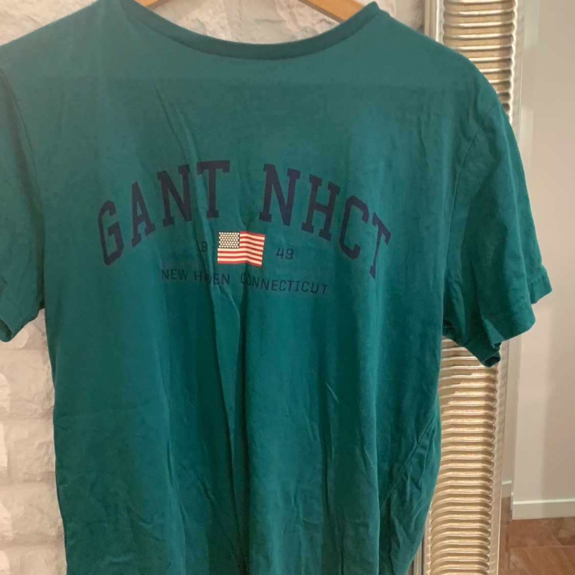 En fin grön gant tröja har inte inte används så mycket direkt så har ett bra skick😃