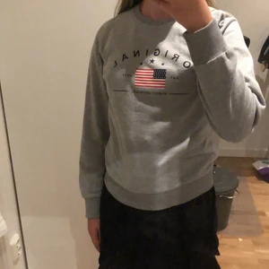 MRQY tröja  - MRQY tröja i storlek 146/152. Använd ca 3 gånger. Köparen står för frakten.