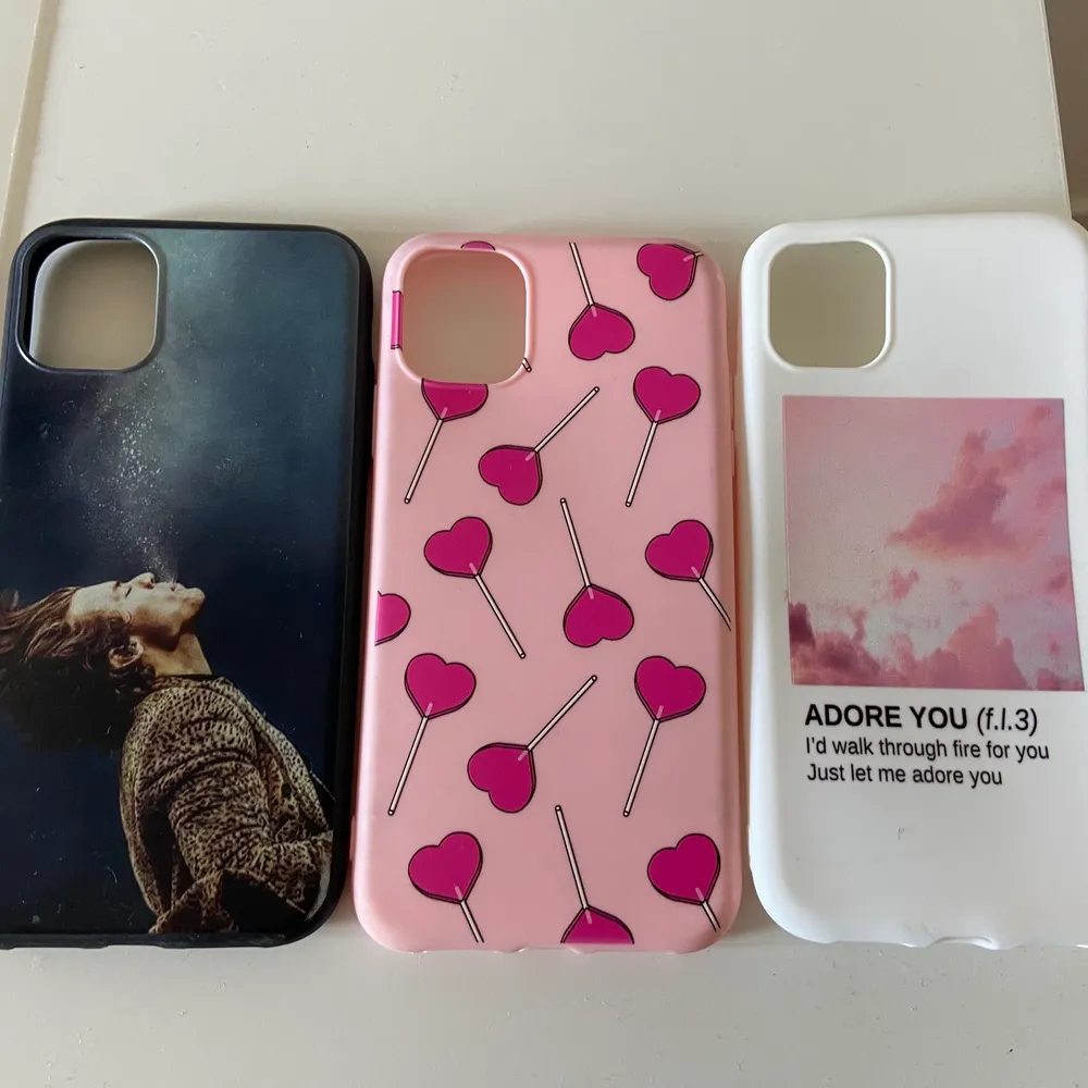 3 Harry styles inspirerade skal till iPhone 11 alla i nyskick! Säljer pga att det inte kommer till användning. . Accessoarer.