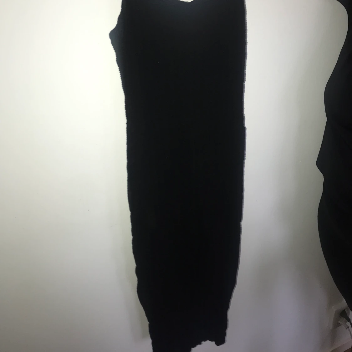 Riktigt snygg tight svart klänning - 90