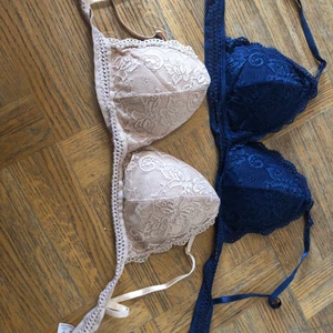 Två braletter - Två braletter oanvända 25kr styck eller båda för 40