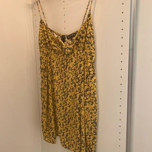 Sommarklänning - Fin sommarklänning🌺