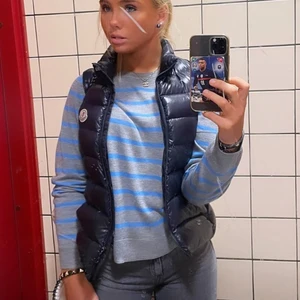 Randig tröja zara - Säljer min randiga tröja från zara, fint skick!