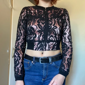 Tröja från Gina - Sparsamt använd tröja i fint skick. 