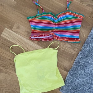 Färgglada toppar - Båda i storlek S