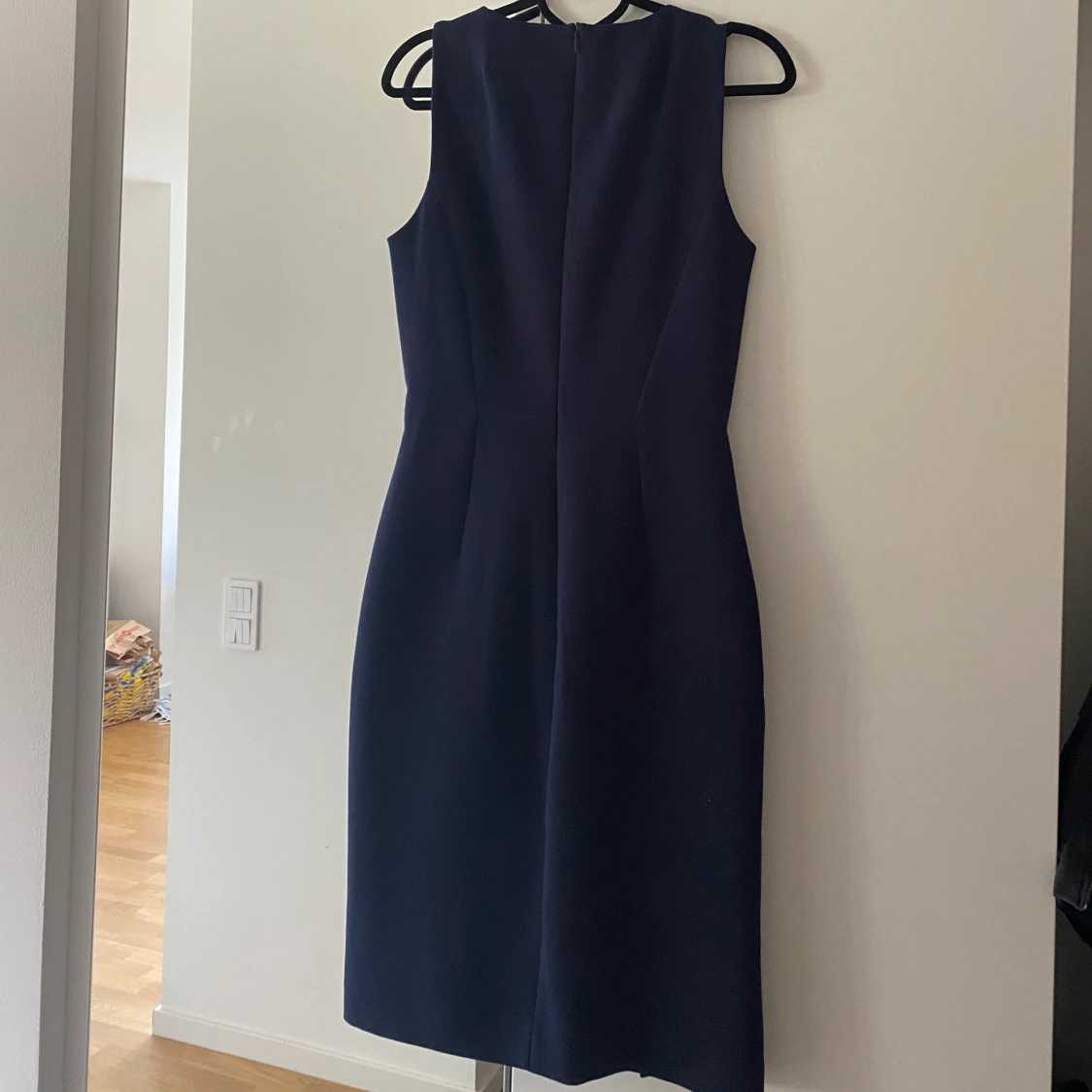 Figursydd klänning från Mango - 90