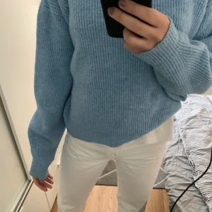 Stickad tröja  - Populär tröja från Chiquelle i finaste färgen. Knappt använd! 