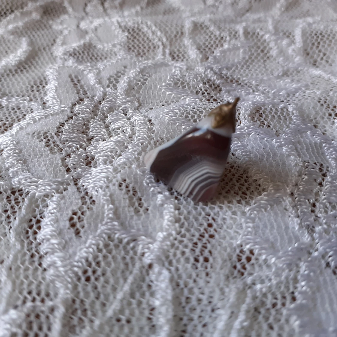 Halsbandshänge med sten - 90