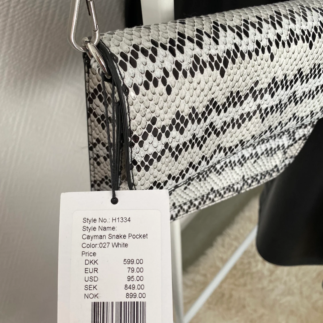 Handväska från HVISK - 91