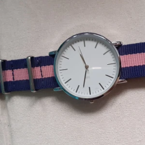 klocka - En klocka funger behöver dock byta batteri 