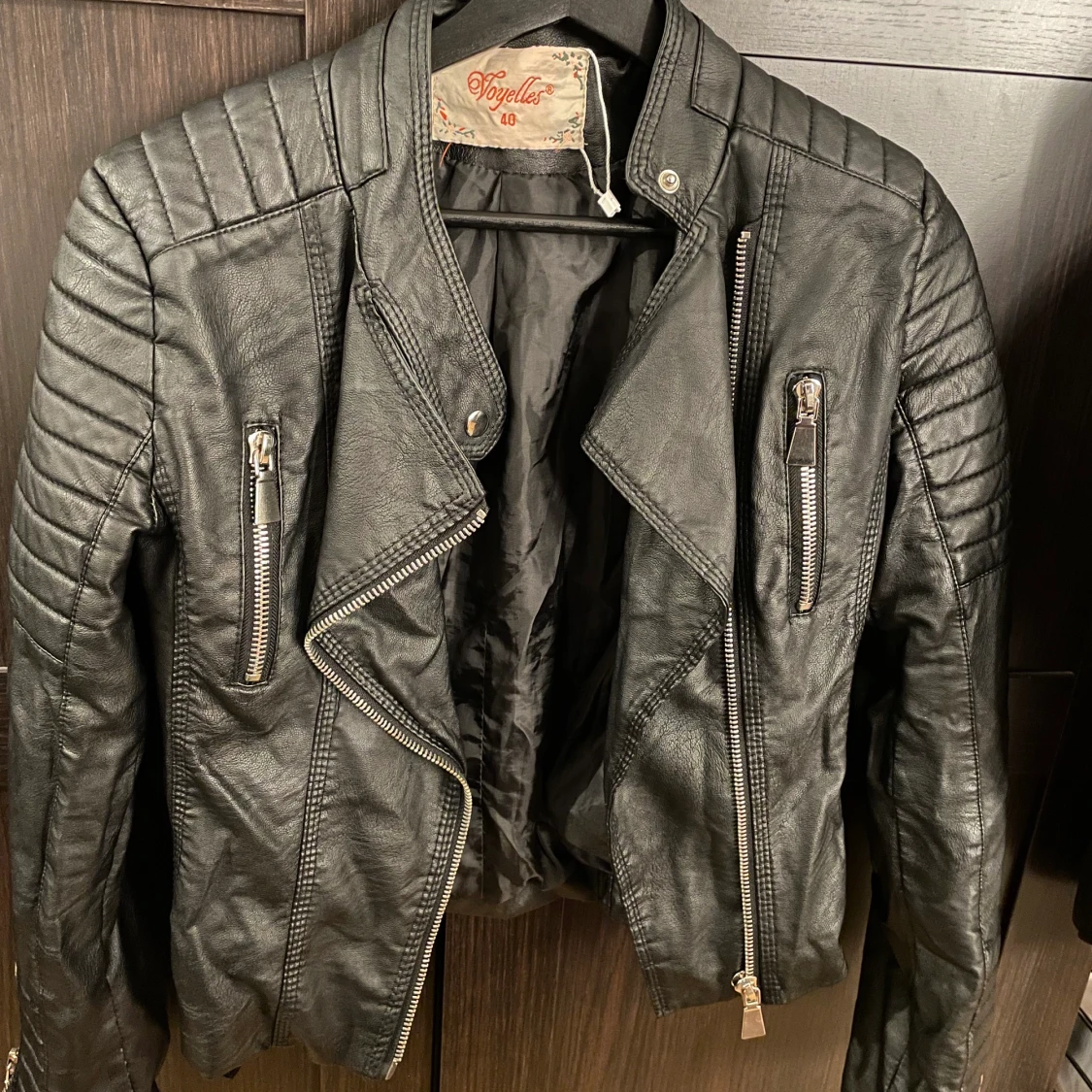 Chiquelle jacka  - 90