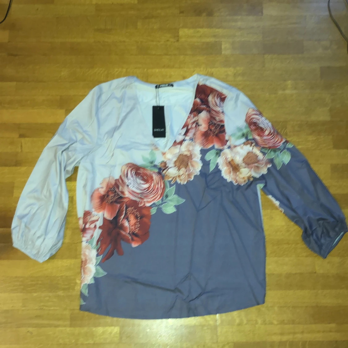 Tröja med rosor  - 90