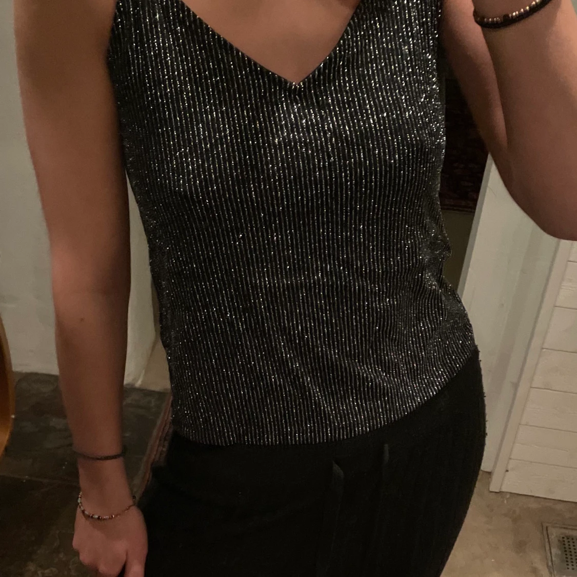 Glittrig festtopp från H&M