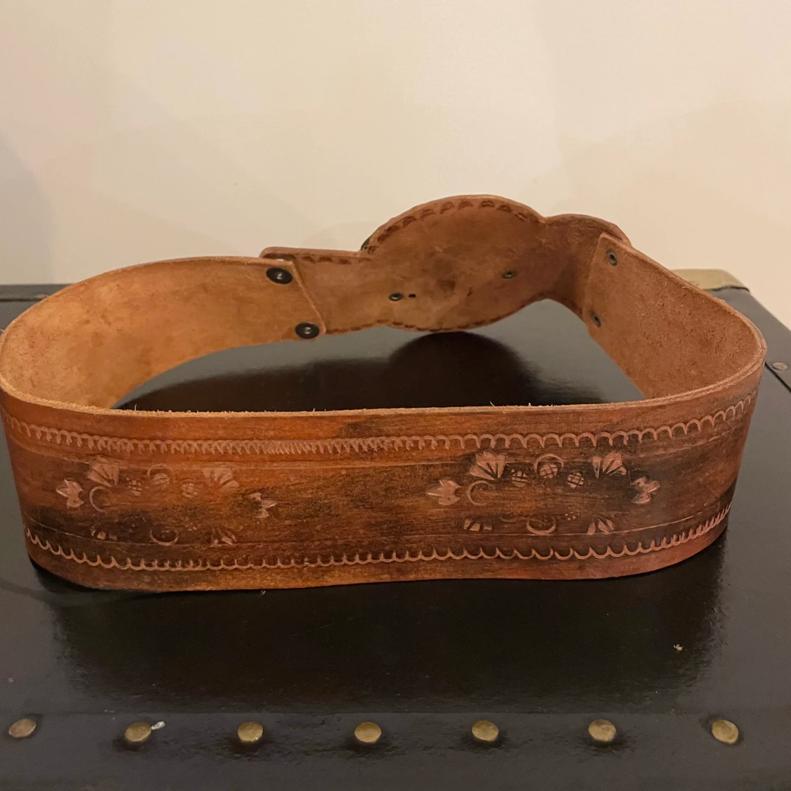 Snyggt brunt vintageskärp - 90