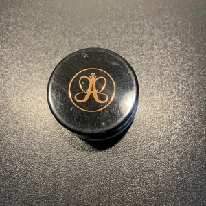 Anastasia Dip Brow  - Anastasia Dip Brow. Använt några gånger, syns på sista bilden. Färg Dark Brown