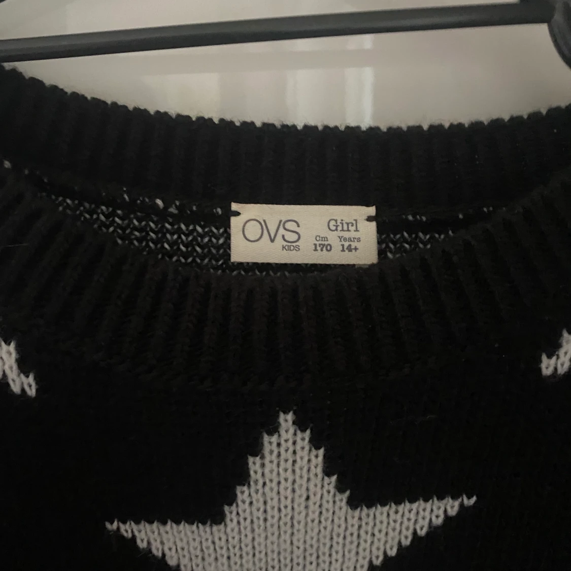 Stickad tröja med stjärnor - 90