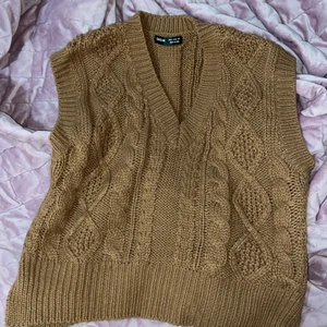 Väst - Jättefin väst i nyskick💕 Köparen står för frakt