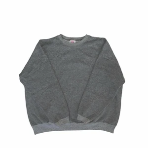 Vintage Sweatshirt  - Skick 8/10.                                                                             Står som storlek XL men sitter mer som S/M