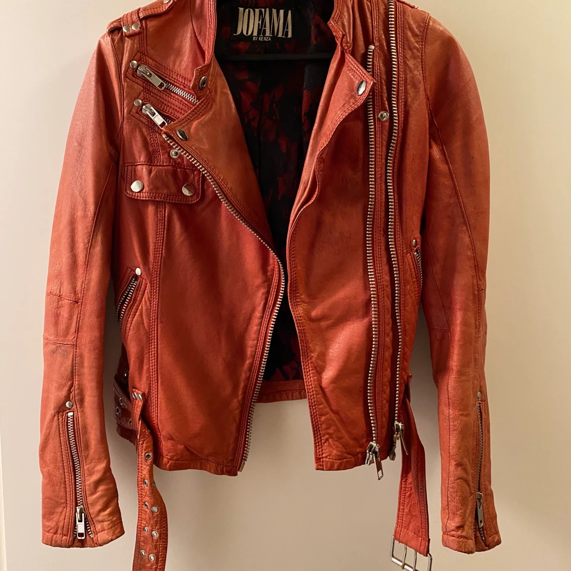 Skinnjacka Jofama by Kenza