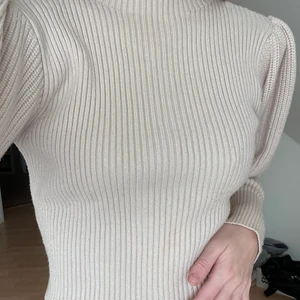 Tröja - Tröja från zara. Storlek M, 200kr ink frakt