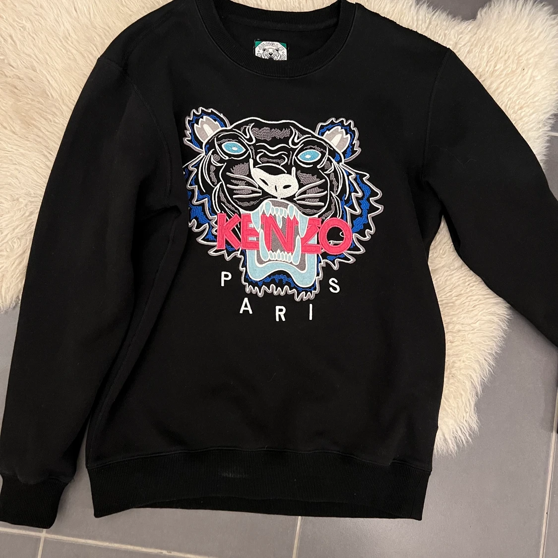 Kenzo tröja storlek s fint skick 