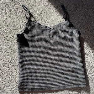 Magtröja svart - Denna tröjan passar alla den är ganska Stretching! ❤️