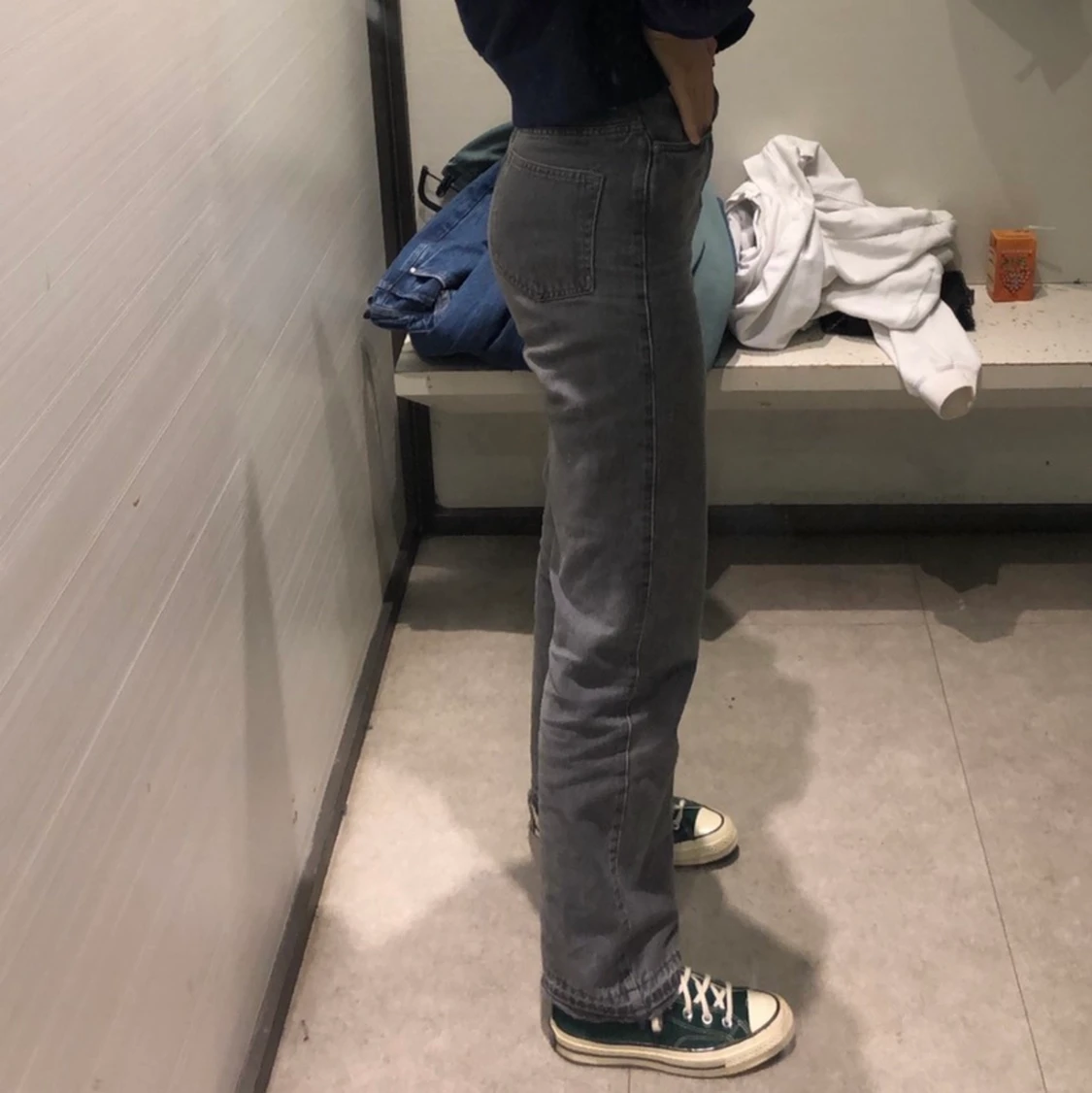 Weekday gråa rowe 26/32 - 90