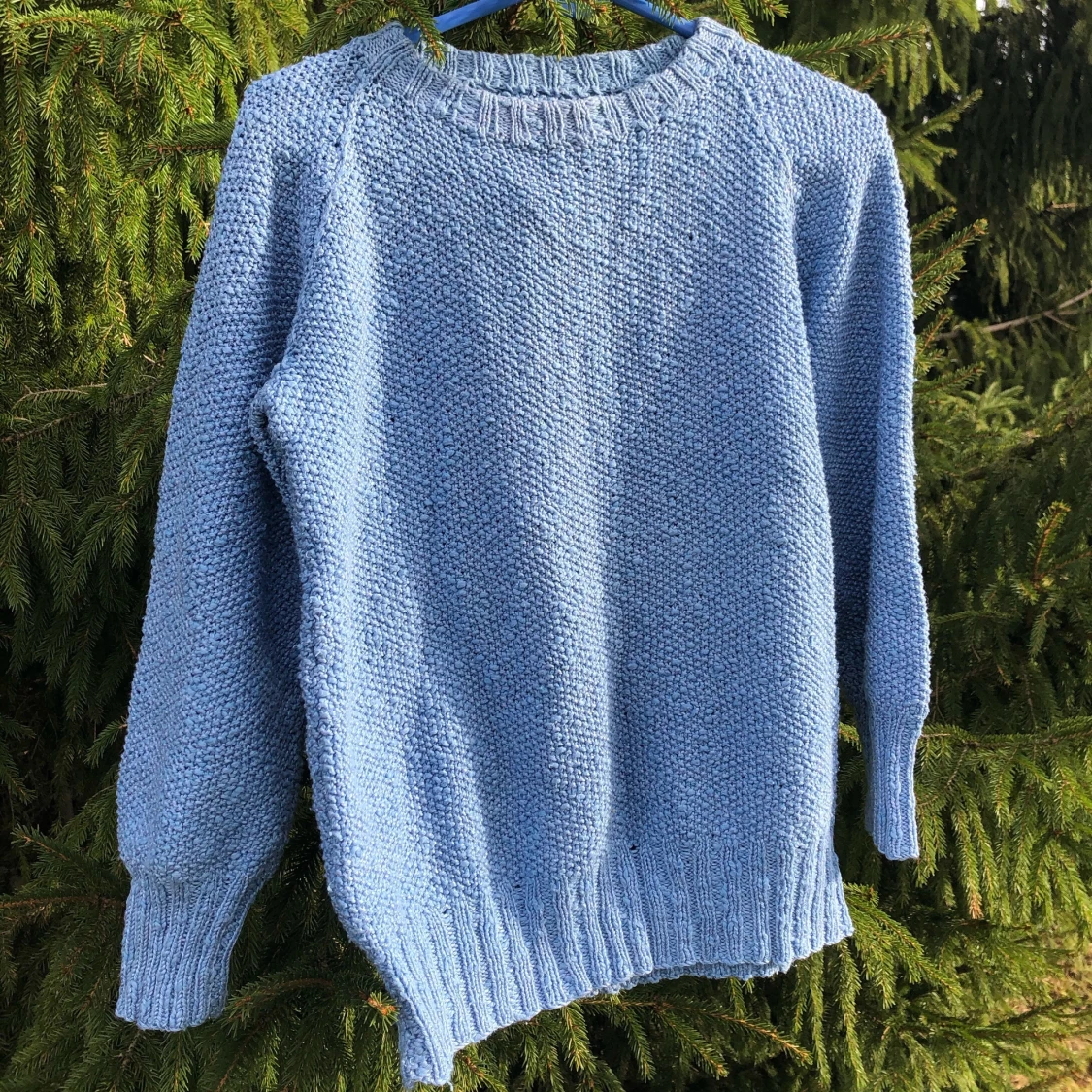 Ljusblå stickad tröja - 91