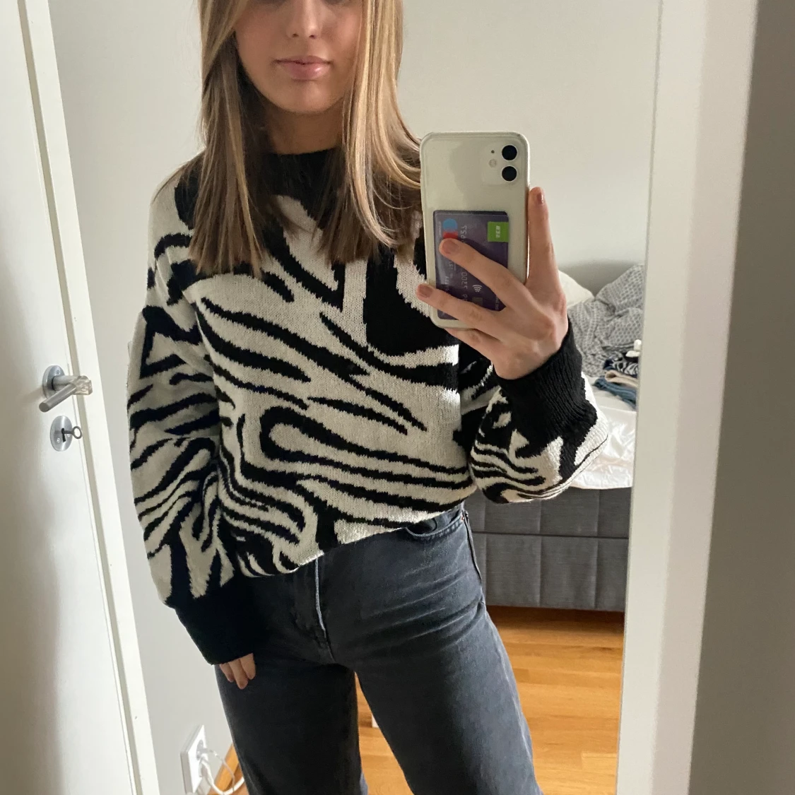 Zebra mönstrad stickad tröja - 90