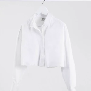 kort skjorta - jättesnygg kortare skjorta 🧚🏽‍♀️