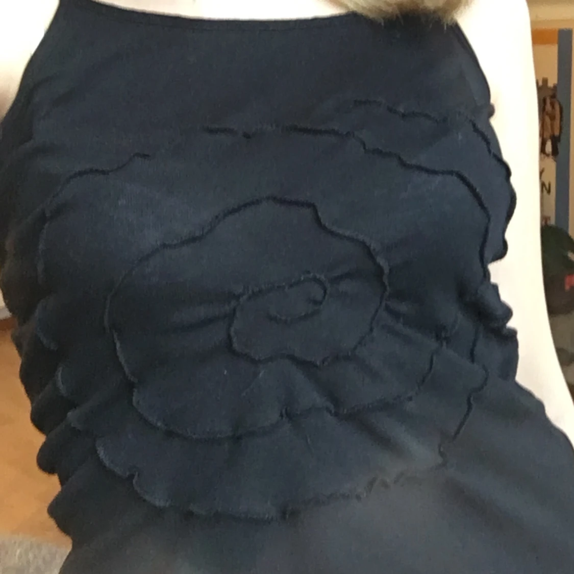 Svart linne med design - 91