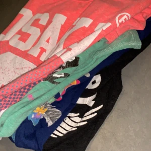 Superdry tröjor  - 4st superdry tröjor som inte kommer till användning. Strl S/M 180 för alla eller 50st 