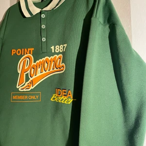 80s fashion sweatshirt  - Oanvänd sweatshirt, perfekt skick och är så himla fin när man har på den. 80-tals stil som vi alla älskar samt är perfekt för kommande våren<3