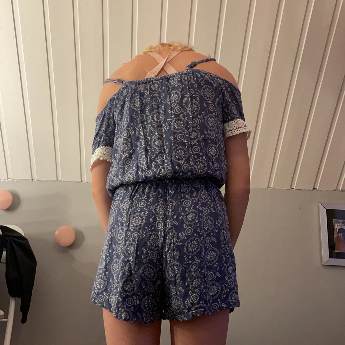 Jumpsuit från Lindex. - 90